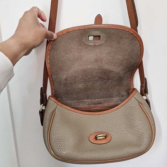 Vintage Dooney and Bourke Tack Bag. R52. - Picture 14 of 15